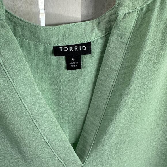 Torrid Gauze Split Front Pullover Top - Picture 5 of 6